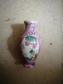 解放初期老瓷器花瓶高10厘米