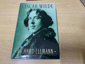 （私藏，厚重）Oscar Wilde                       艾尔曼《王尔德传》，公认最好，获普利策奖，《纽约书评》《星期日泰晤士报》大加赞词，精装，铜版纸插图，重超1公斤