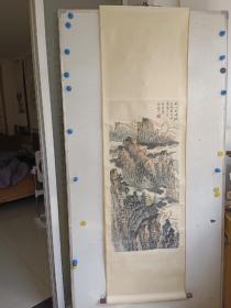 著名画家 陆俨少 水墨手绘山水画一副 立轴旧裱 画心尺寸94x44
包手绘非印刷品，，