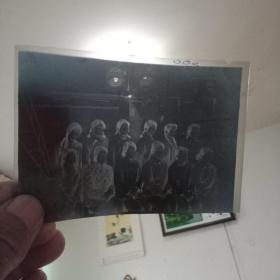 七八十年代老底片:院夼学校女生合影