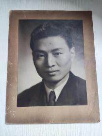 民国时期拍摄的人物大照片