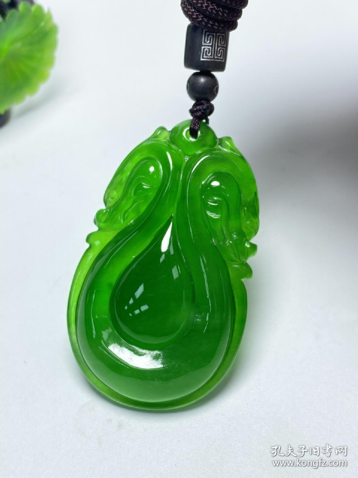 高冰种帝王绿翡翠双龙尺寸545334118mm重量365克2o