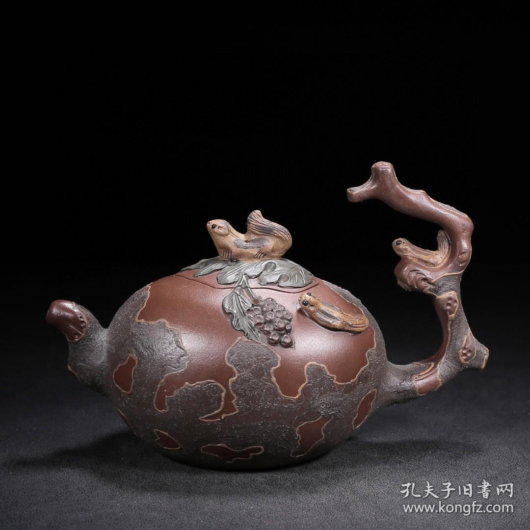 珍藏精品紫砂壶 品名:松鼠葡萄 底款:蒋燕亭 尺寸:19/13cm 容量:420cc