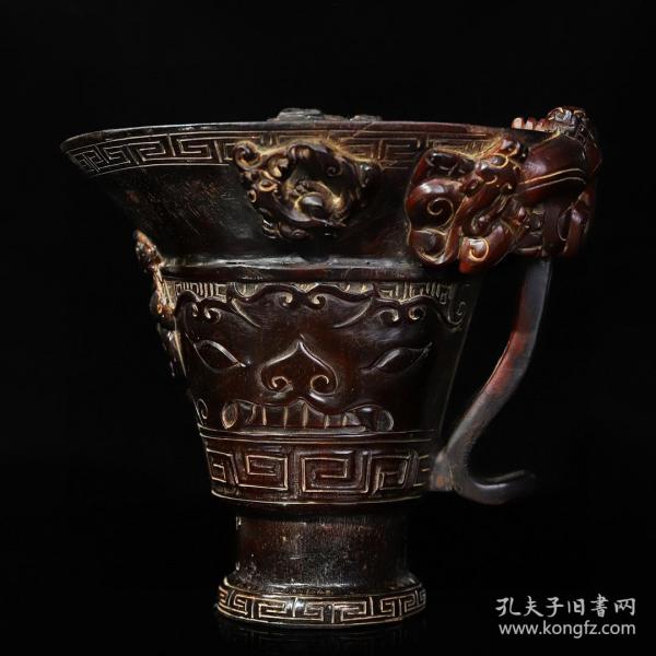 舊藏牛角雕刻獸紋螭龍杯擺件，長16厘米寬12.5厘米高14厘米，重731克   6g