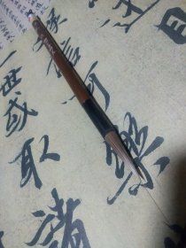 名牌 千金湖笔 二号鼠须 笔杆手工刻字 2001年制笔 3.7*1厘米