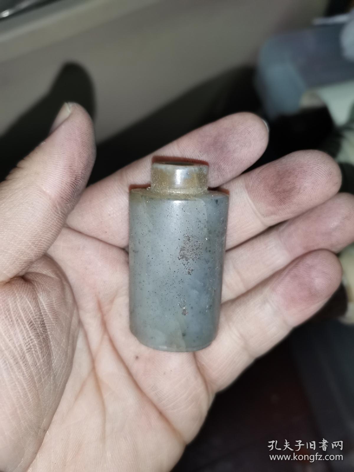 传世老包浆清代中医药瓶玉鼻烟壶