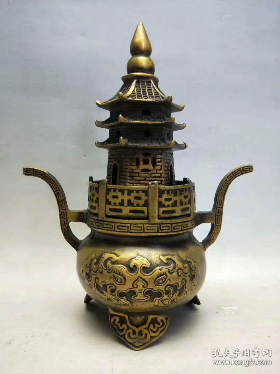 大清乾隆年制纯铜双龙戏珠塔式熏香炉,做工精湛,品如图