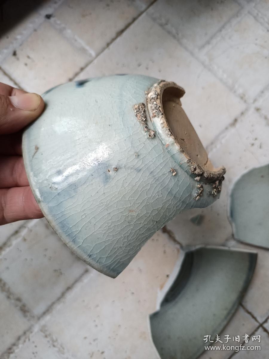 明代飞凤纹青花碗碎片修复古物标本全品市场价大几千