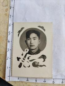 50年代中国人民解放军55式军装艺术照片:戴至少两个徽章