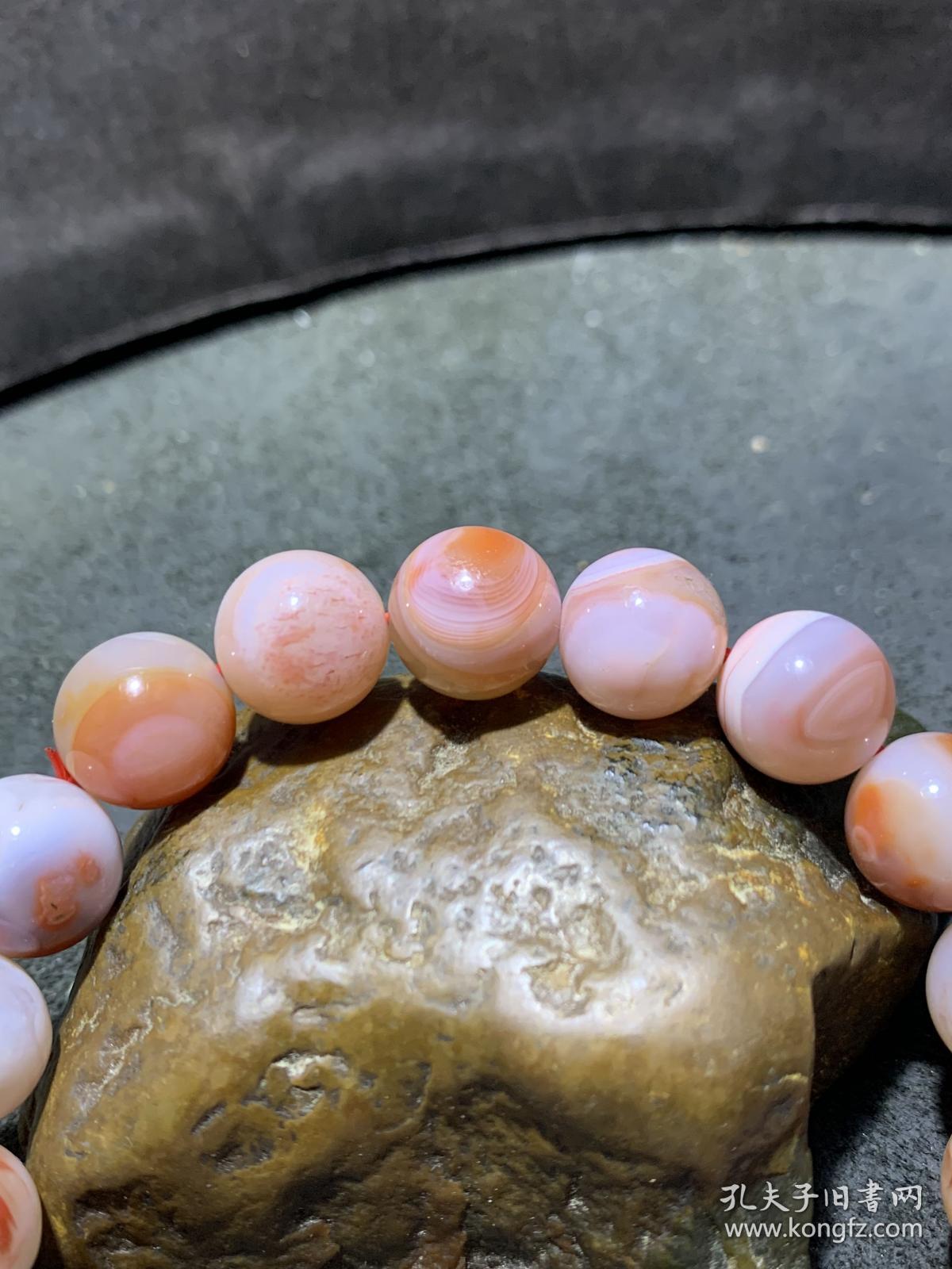 川料南红玛瑙红白料随形单圈手串一条