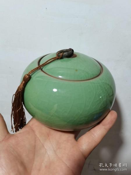 龍泉青瓷開片茶葉罐