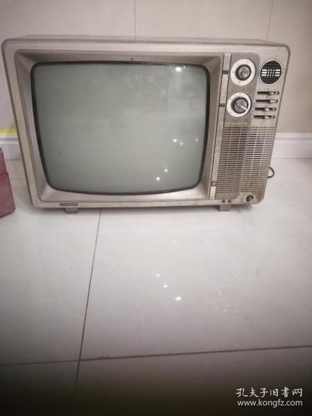 金星牌17寸黑白电视机电源线被剪断,接上线能正常开机