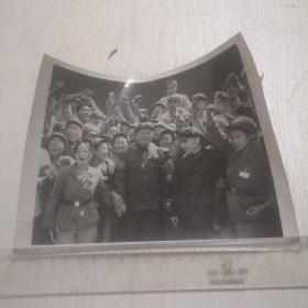 毛主席，林彪接见红卫兵照片（高15，宽20厘米）