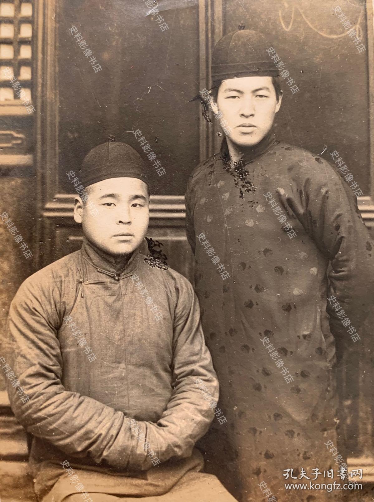 安阳抗战史料1938年1月河南彰德县身穿长袍马褂头戴瓜皮帽的日军便衣