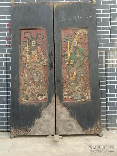 松柏木老門神門一對，保存完好品相如圖。