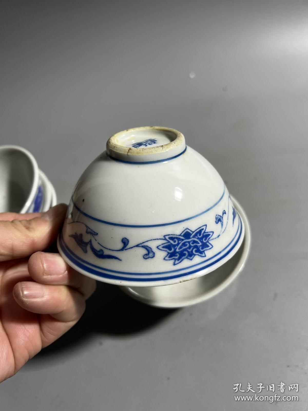80年代景德镇厂货9厘米青花小碗4只合售