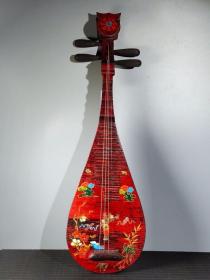 价格650元，漆器手工打造彩绘描金乐器琵琶
高90厘米 宽27.5厘米 ，重1550克