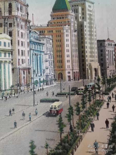 1958年左右丝织画上海外滩街景图，原装原漆外框，刚解放留存下来的日本亮光生漆木框.