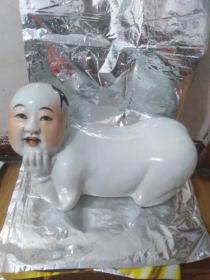 曾龙升釉里红瓷娃娃枕头