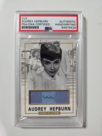 好莱坞女神 奥黛丽赫本 Audrey Hepburn 亲笔手迹卡 真迹手稿切片卡 名人卡 PSA认证封装 画面漂亮经典 收藏佳品