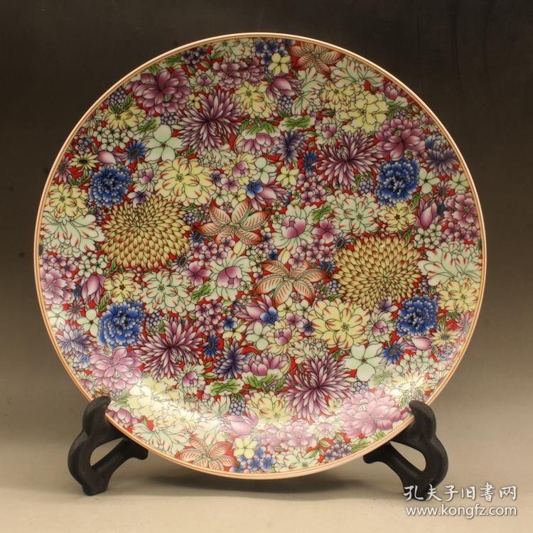 清乾隆粉彩万花图案瓷盘