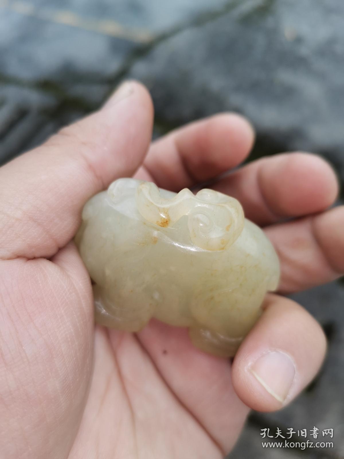 清代传世老包浆 和田白玉 太平有象 玉把件,包浆熟美.温润 传神.