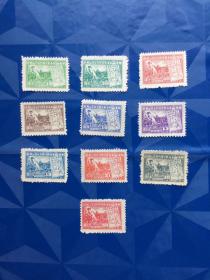 華東解放區淮海戰役郵票10枚。1949年發行。新票上品。差一枚成套。10枚不同面值。實圖發貨。