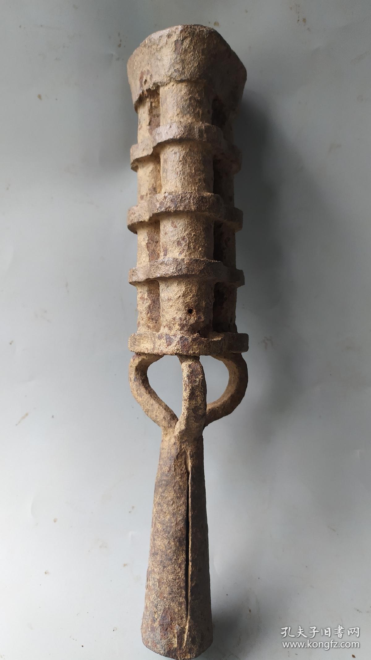 乡下收到铁兵器,重五万左右