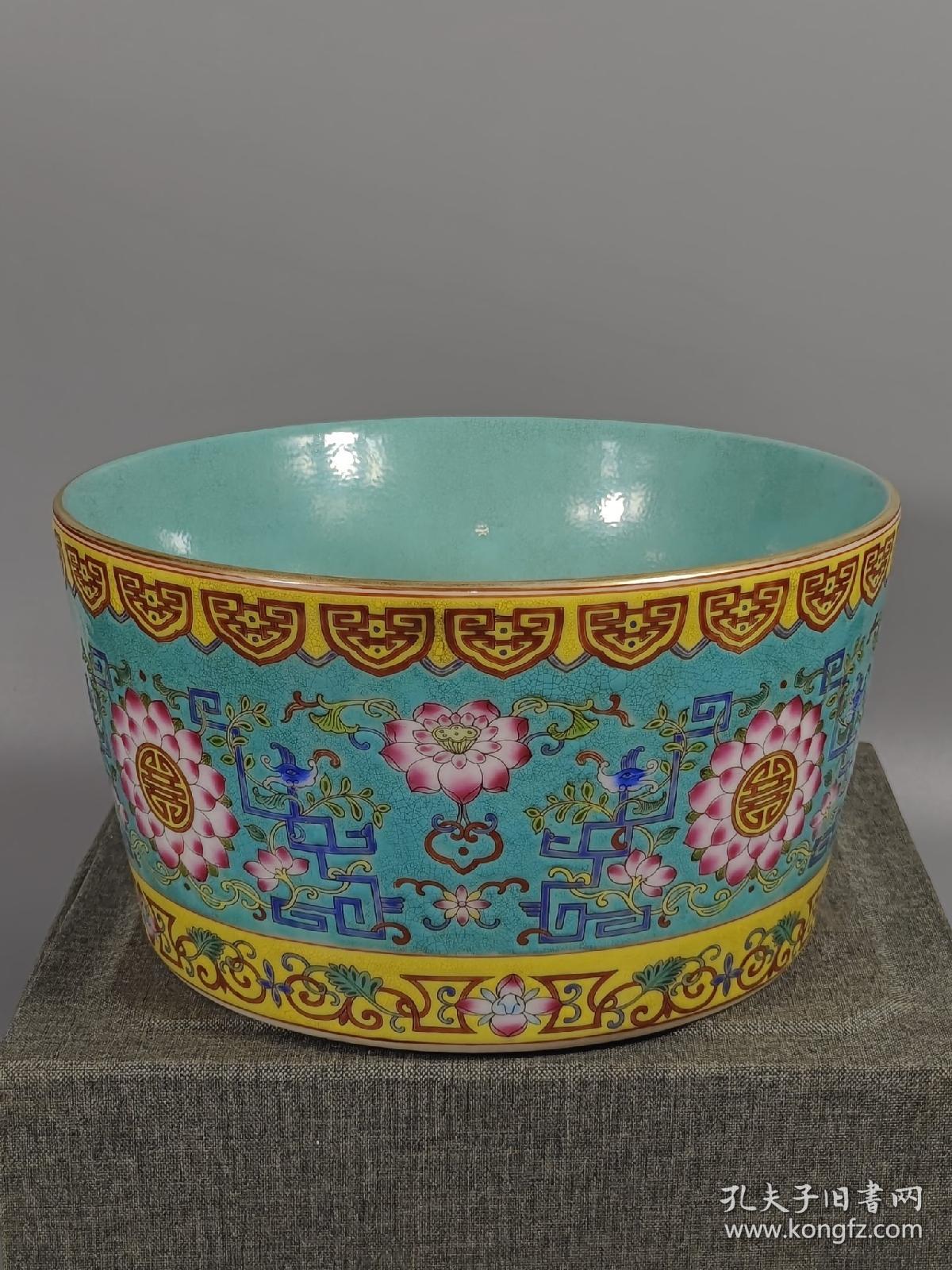 旧藏大清乾隆年制珐琅彩大笔洗一件纯手工绘画画工精美布局合理已开片