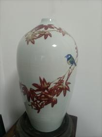 景德镇当代陶瓷艺术名家孙燕明作品，高温青花釉里红绘画瓷瓶.红叶小鸟，全品相完好高42Cm售价3万