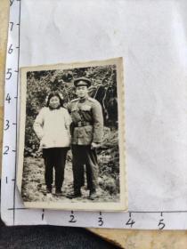 50年代中国人民解放军55式军装照片10张合售:解放军夫妻？合影照