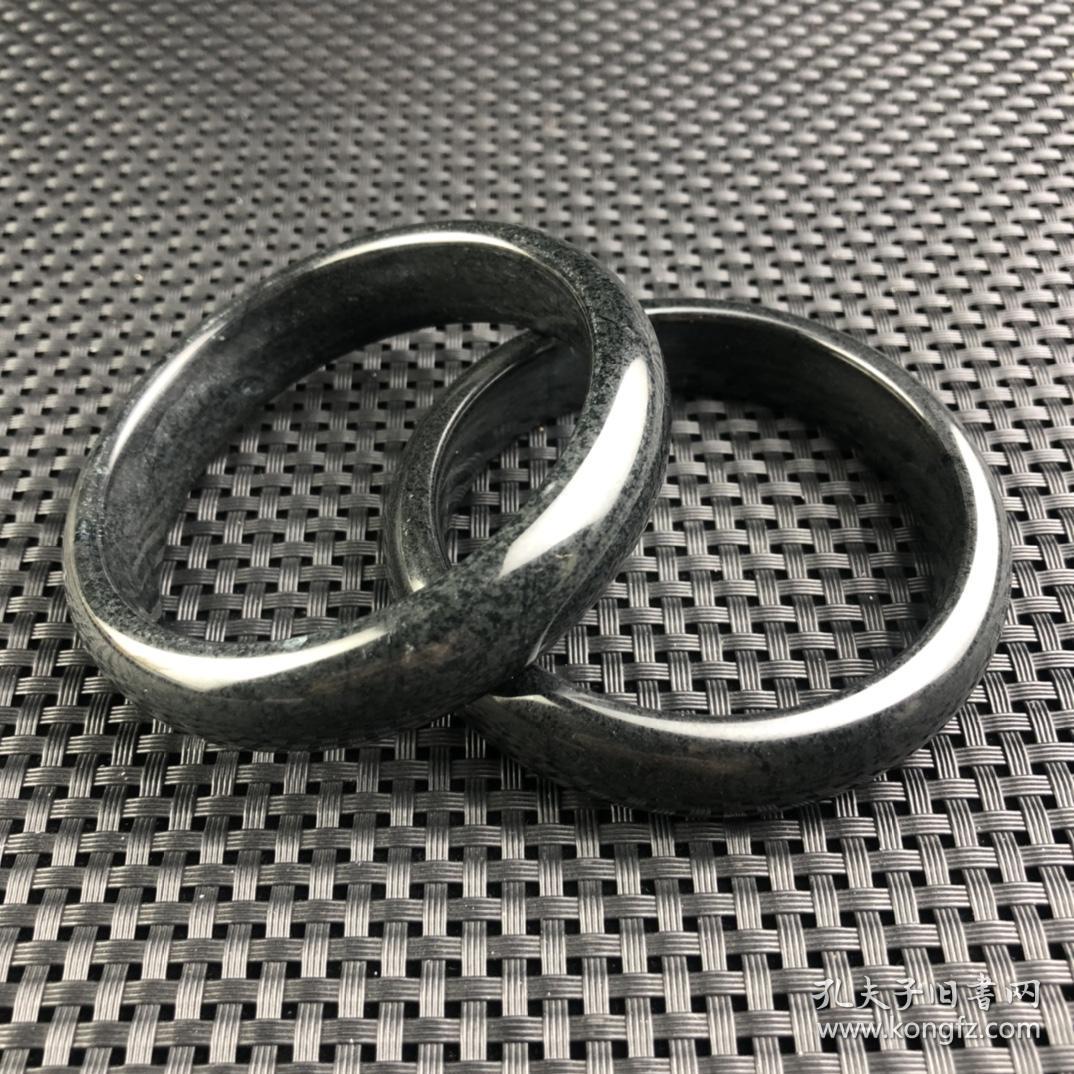 旧藏陨石手镯一对保存完好包浆老道有磁性品相如图喜欢联系