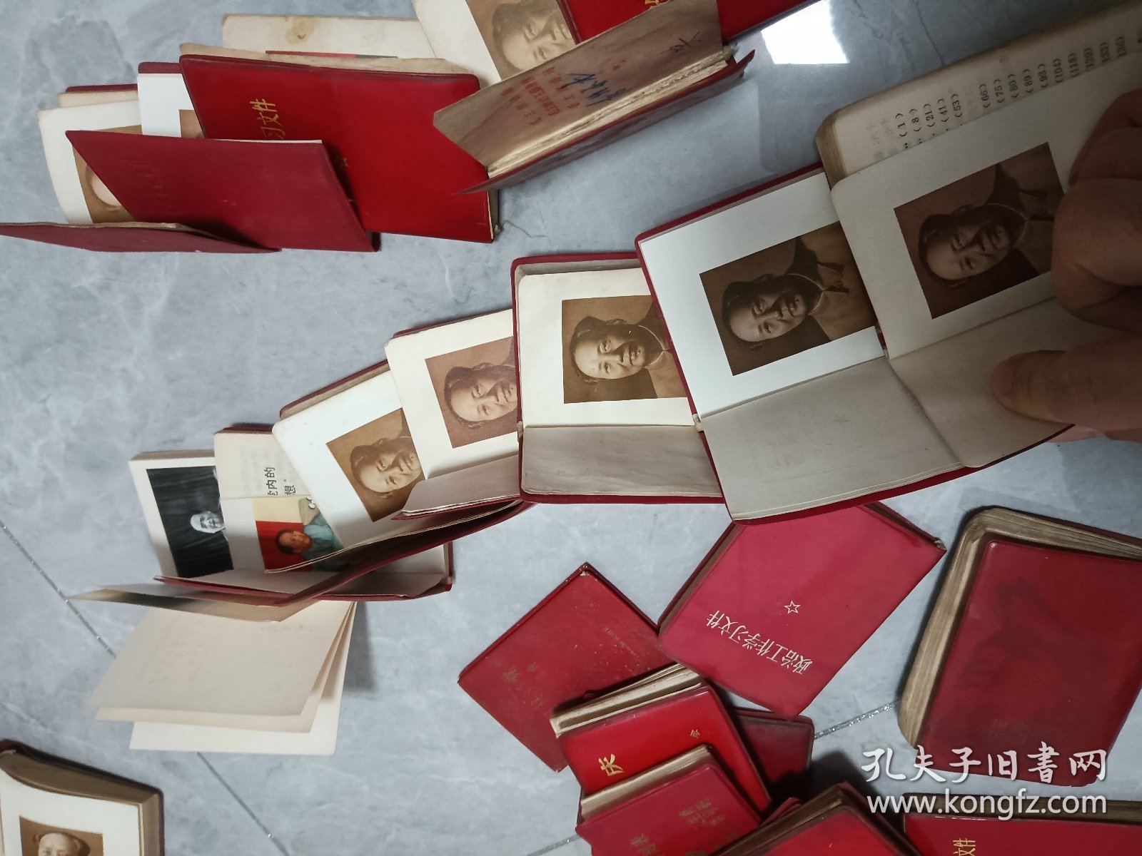 【图】红宝书,毛主席语录,毛泽东选集,老三篇,学习文件,毛主席诗词,哲学著作等,大多林题被撕,所拍即所得,重11斤,介意勿拍!,拍品信息,网上 ...