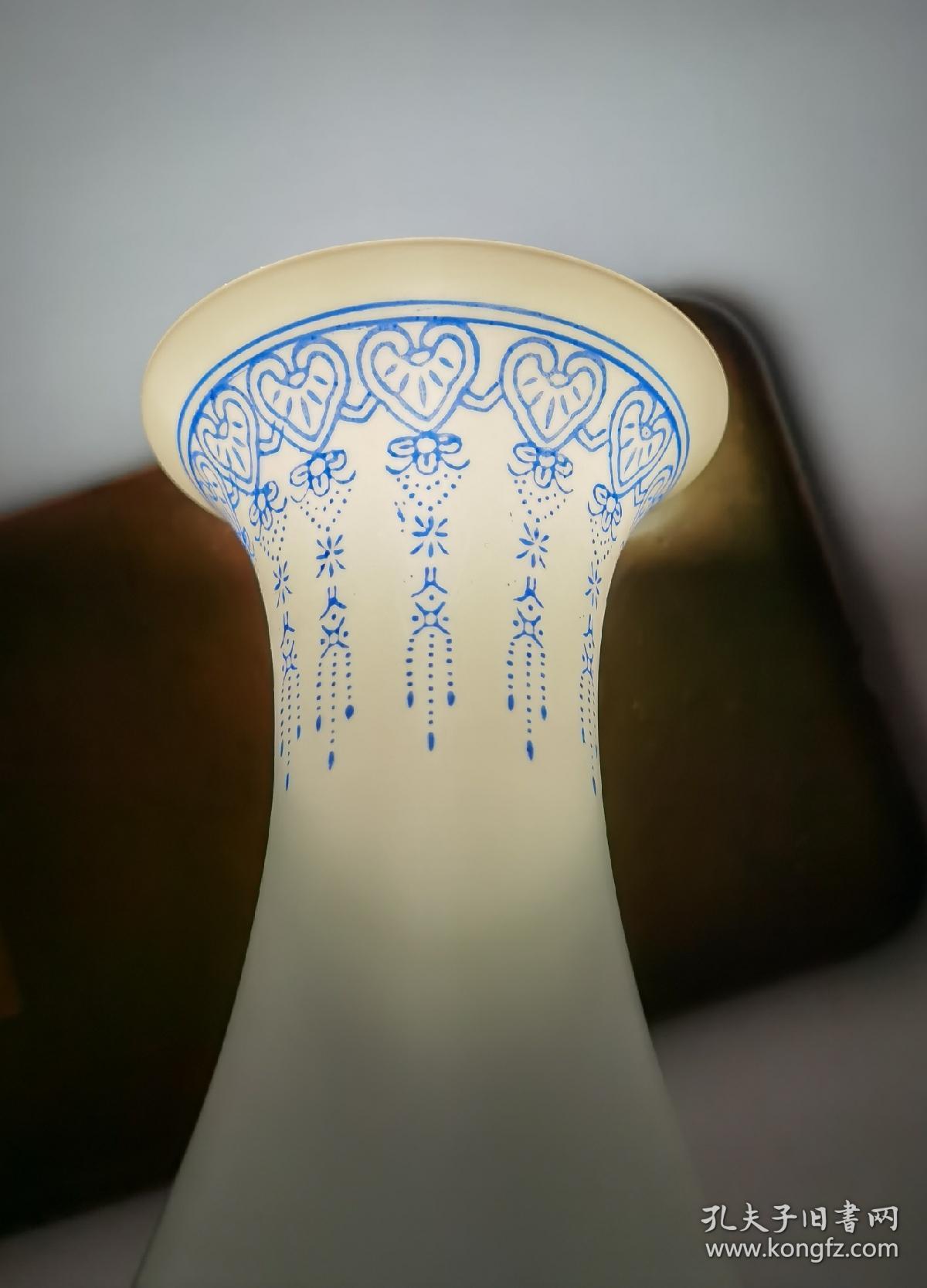 90年代景德镇手绘安徽农业大学纪念款蛋壳瓷青花玉壶春瓶一只仅1057克