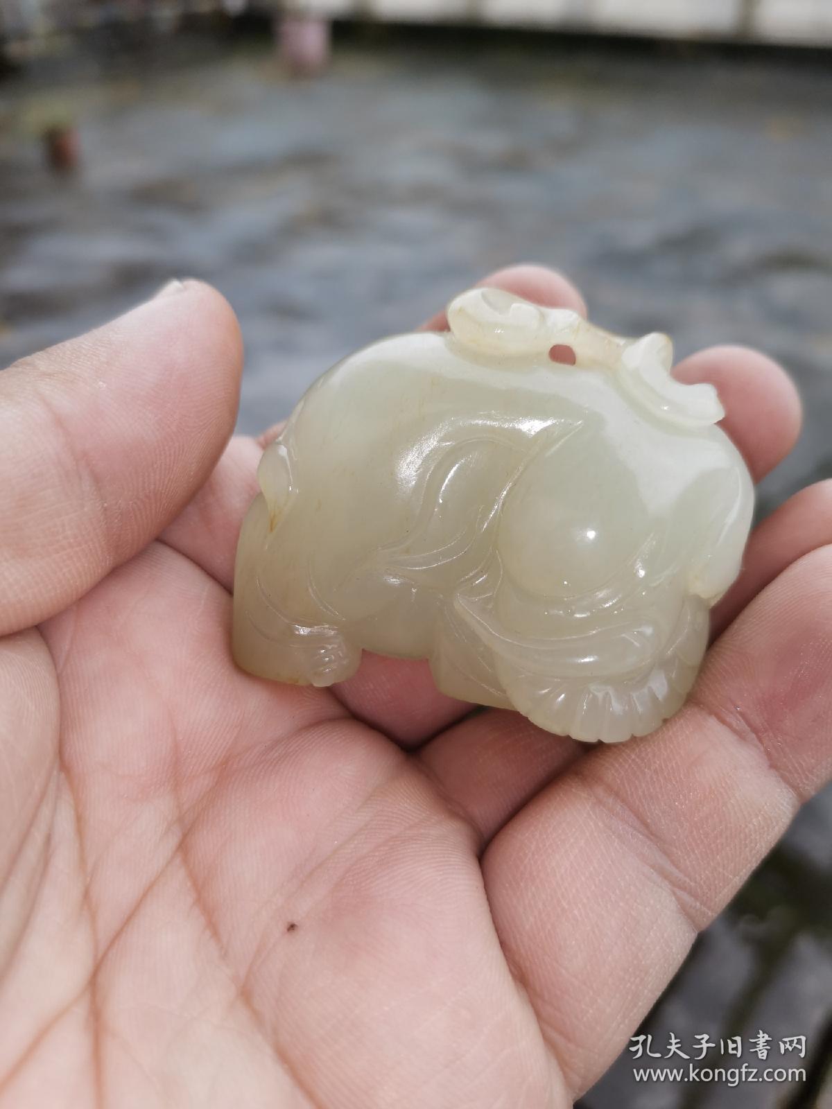 清代传世老包浆 和田白玉 太平有象 玉把件,包浆熟美.温润 传神.