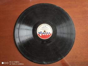 黑胶唱片   外文原版唱片   
VP-639-D4-TC-144-1A（可播放）
VP-652-D4-TC-154-1（有跳针现象）
78转   30-30厘米