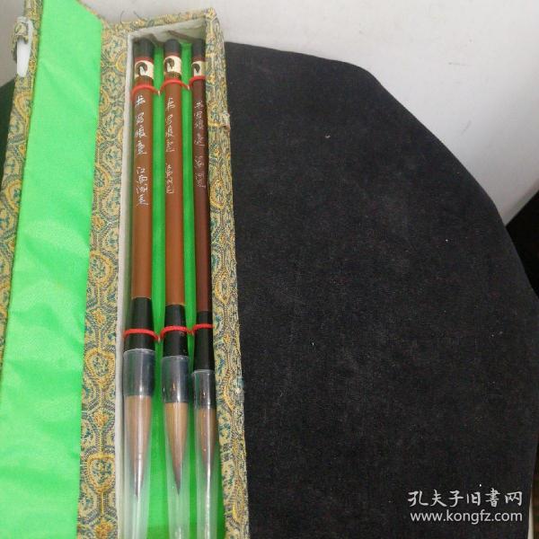 老毛筆（江南湖筆，書寫狼毫，一盒三支合售），桿長16厘米，出峰分別為:3.5厘米、3厘米、2.5厘米