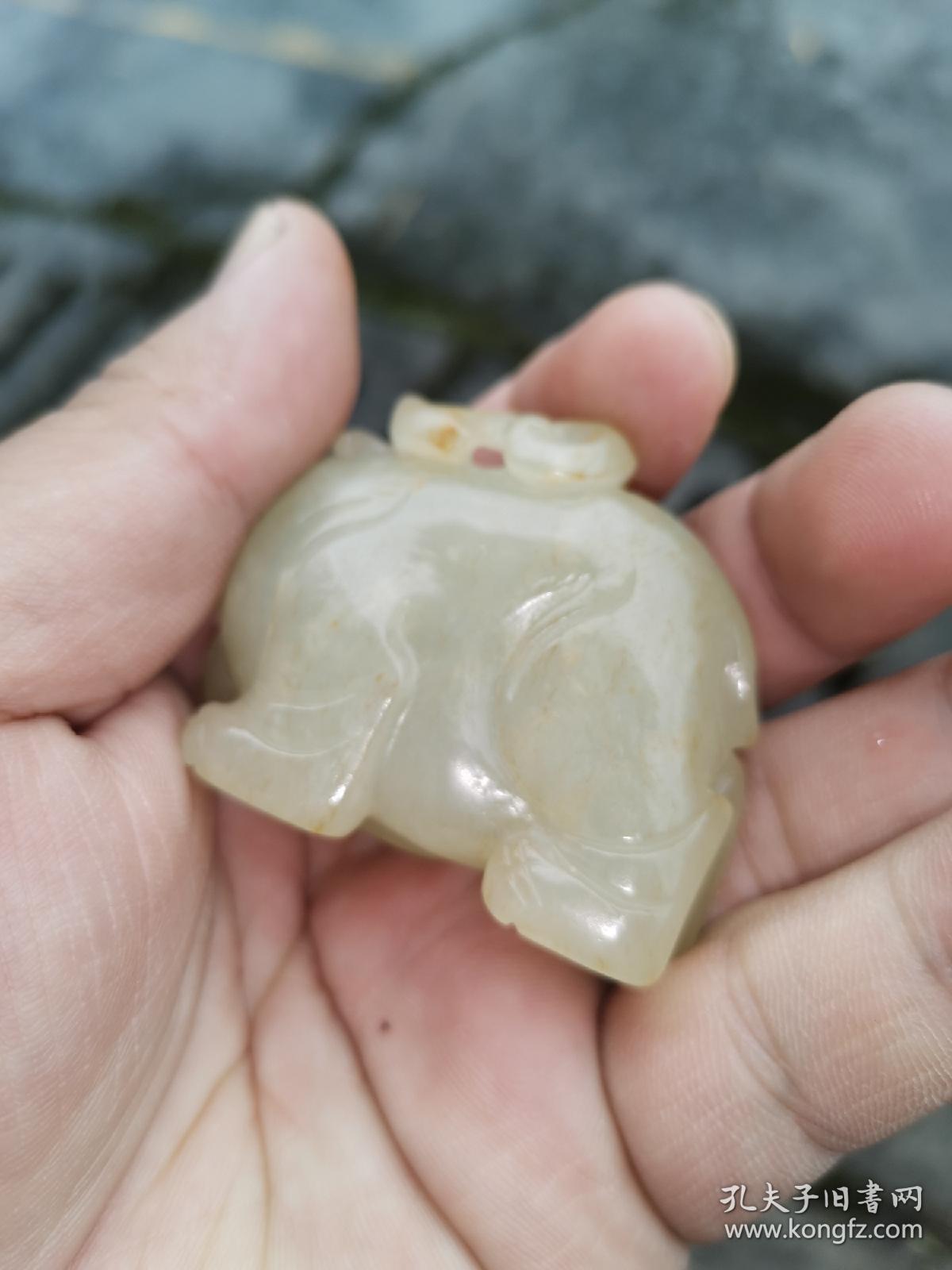 清代传世老包浆 和田白玉 太平有象 玉把件,包浆熟美.温润 传神.