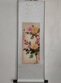 国画一幅纯手工绘制 菊花竖幅 宣纸画心绫布装裱画轴 30厘米X90厘米