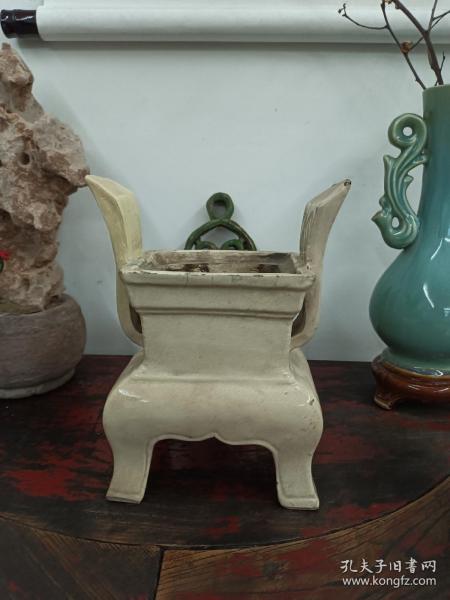 磁州窑系瓷器系列--所售瓷器--包老包到代--《方口高耳香炉》--清代--虒人荣誉珍藏