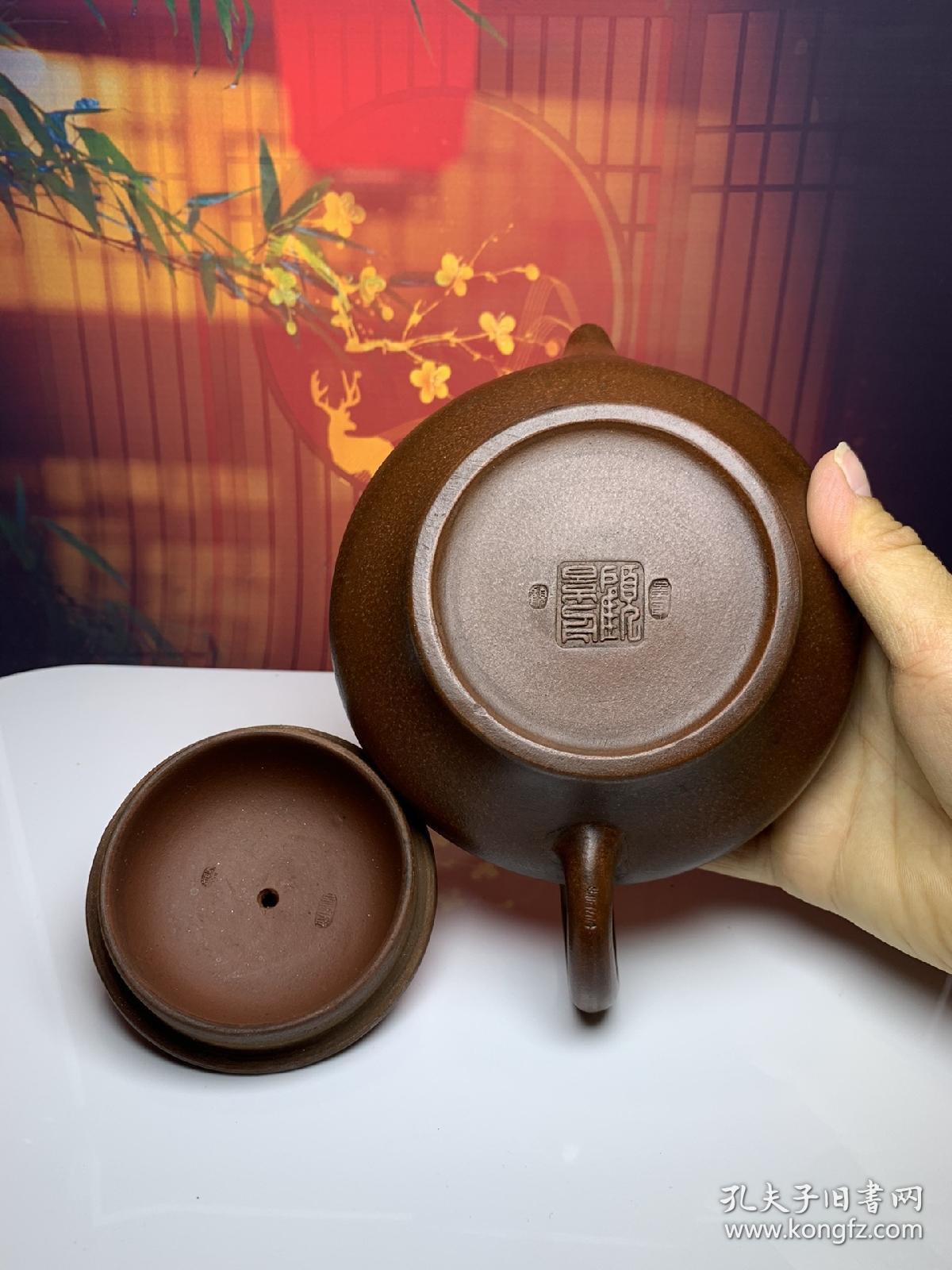图1底款介绍:顾景舟(1915-1996,原名景洲.