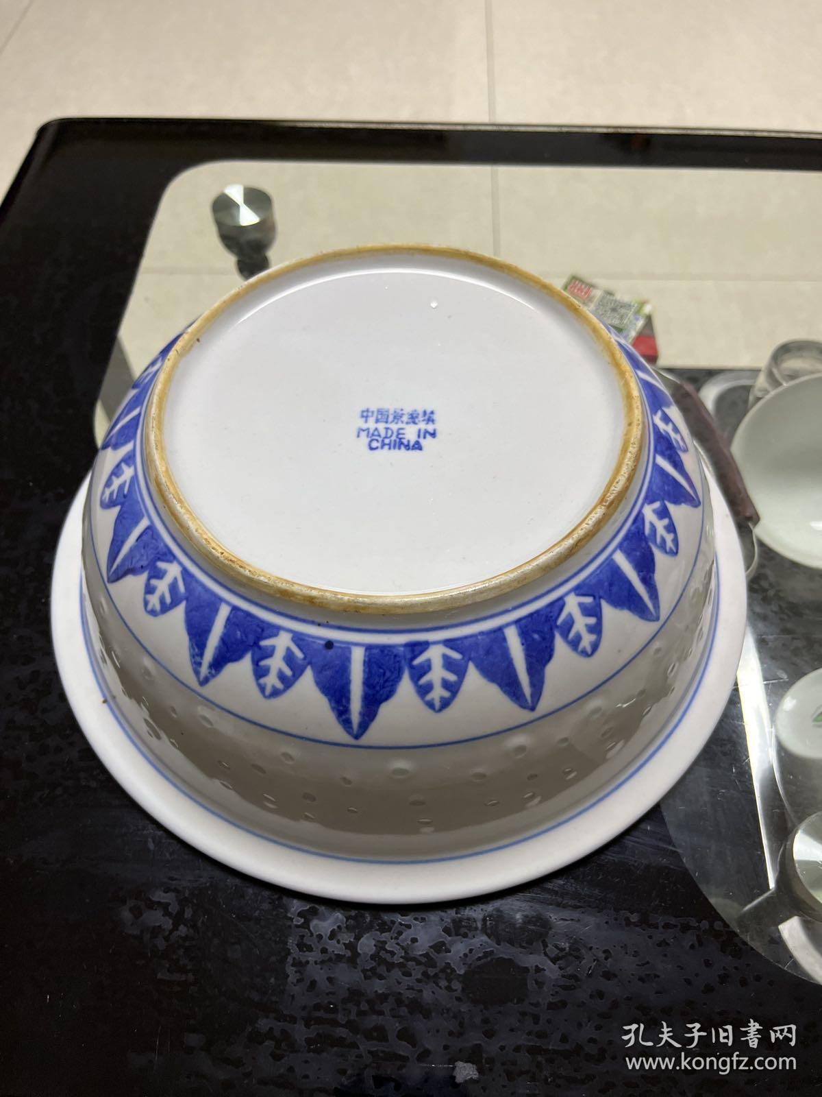 七十年代 国营光明瓷厂出品 青花玲珑瓷一品锅