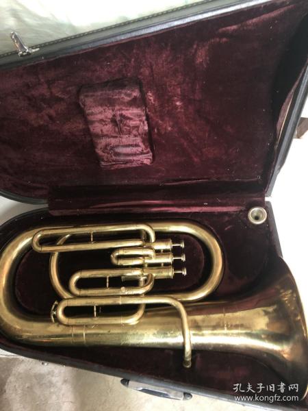 三立键次中音号 百灵牌铜管乐器  M4052 专业演奏乐器 正品  带号盒  八十年代出品 实物看图为准 下手需谨慎