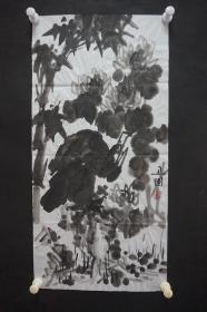 122b19 著名画家、花鸟师承李苦禅大师、中国美术家协会北京分会会员—钱卫国  花鸟国画作品一幅 ，纸本软片，尺寸约69*34厘米！