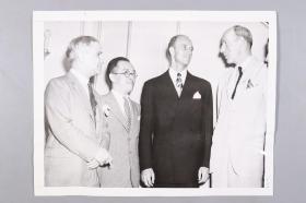 1941年 胡适与英国大使等合影（超大尺寸27X16.8CM，极为罕见。）HXTX330716