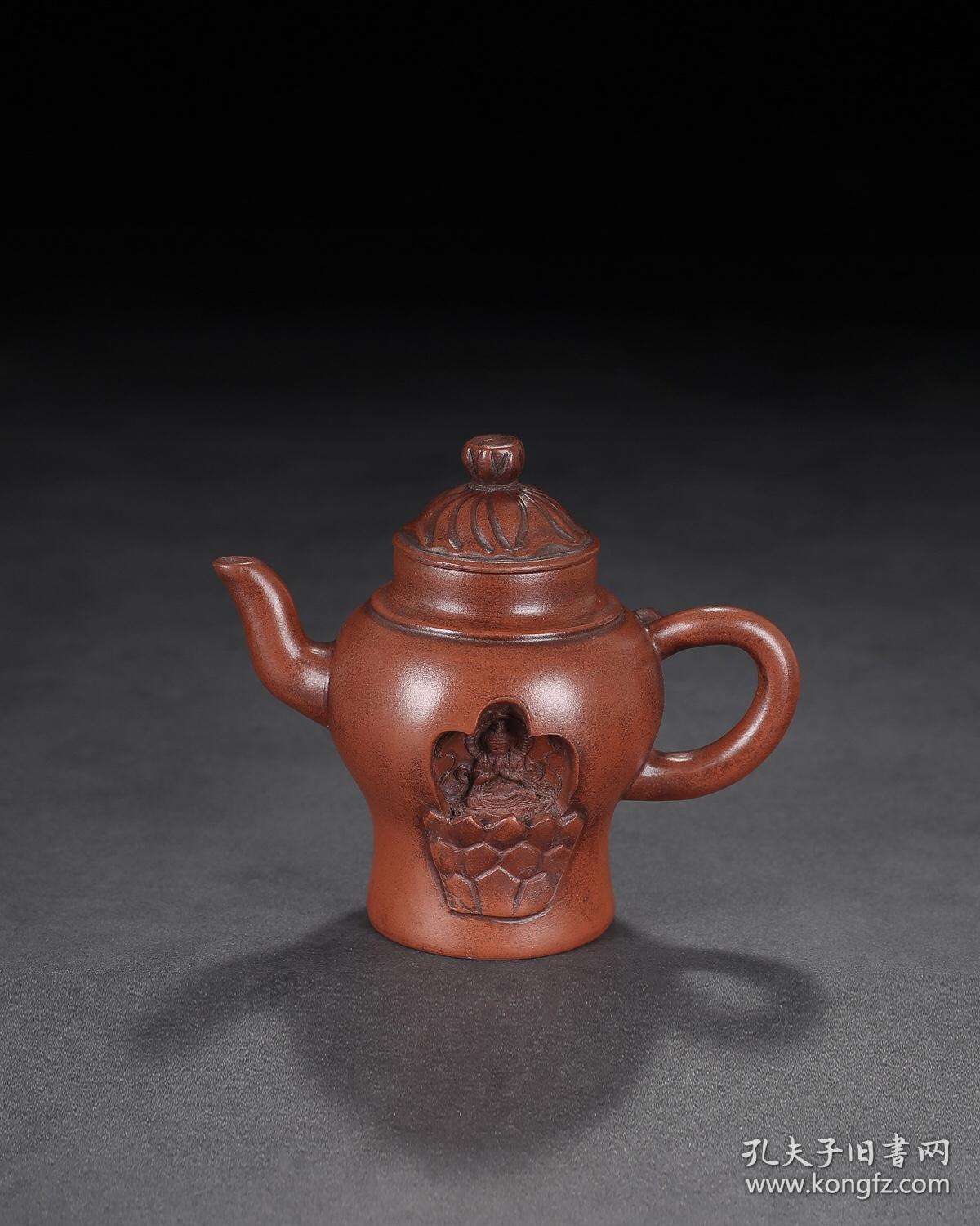 王南林尺寸:14/12cm 容量:220cc 紫砂分类:原矿底槽清底款介绍:王南林