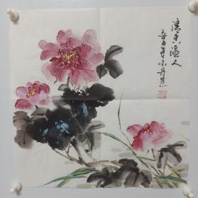 一尺斗方国画作品菊花字画书画写意花鸟画  蒋老师，职业女画家，所画花鸟作品笔墨变化丰富、简练清逸、线条流畅、构思新颖、寓意深远，格调清新高雅。