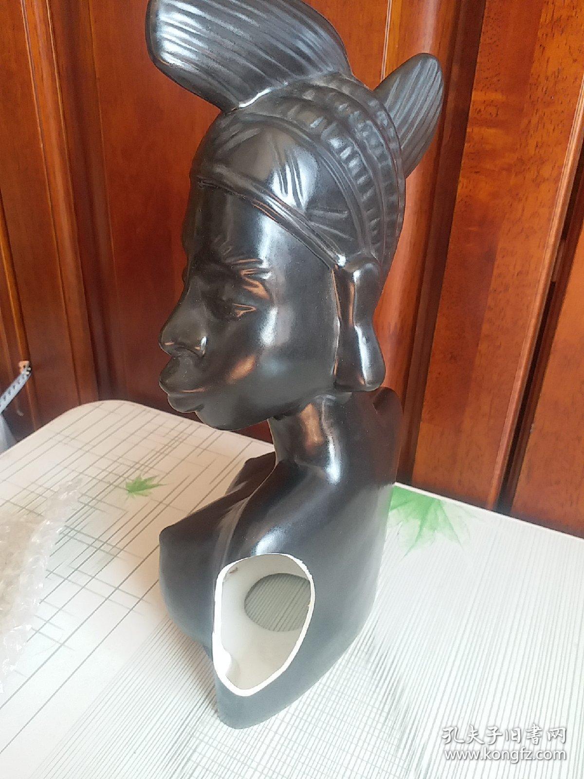 非洲黑人少妇摆件陶器