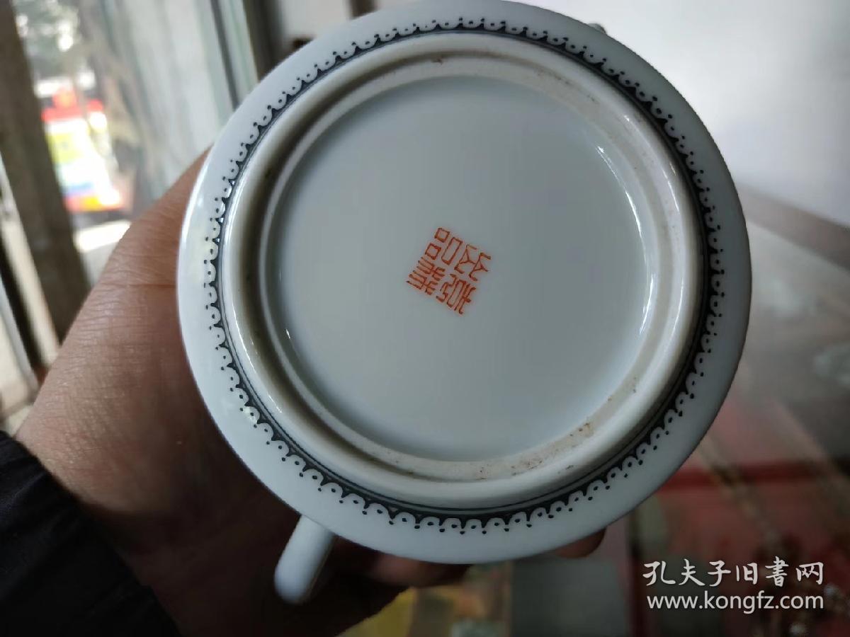 精品瓷:建国江西景德镇初期工艺美术大师袁林细路墨彩山水高士茶壶,画