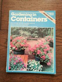 Gardening in Containers（英文原版，容器园艺。书脊下端及封底边缘有破损）